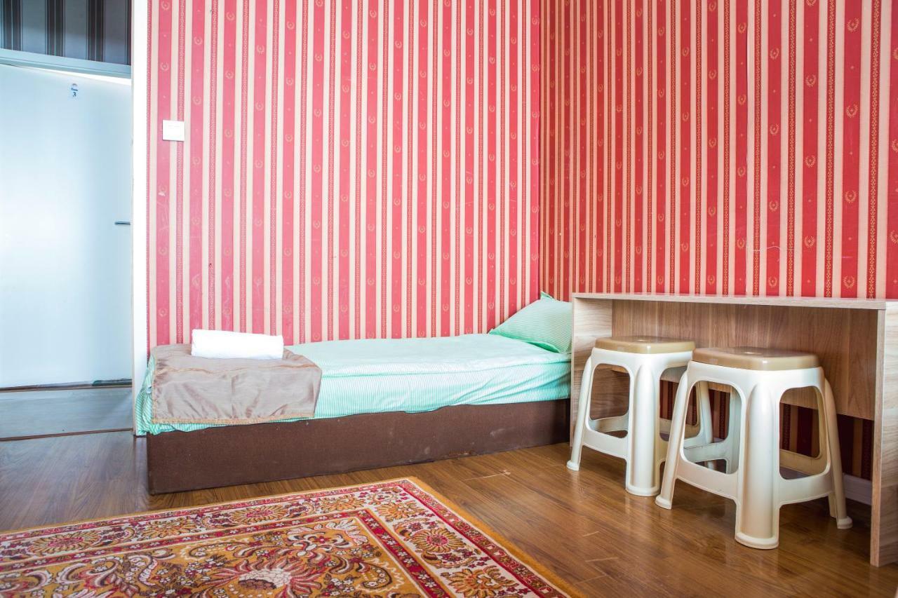 City Guesthouse & Tours أولان باتور المظهر الخارجي الصورة