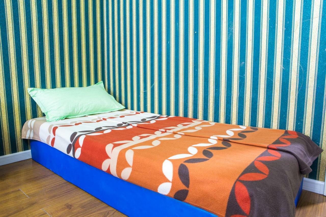 City Guesthouse & Tours أولان باتور المظهر الخارجي الصورة